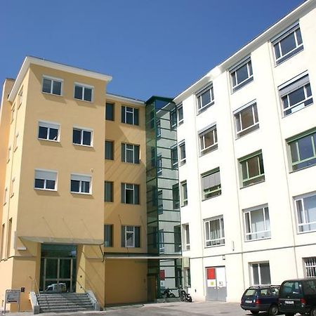 Workbase Hostel فيينا المظهر الخارجي الصورة